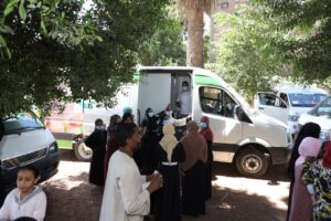 الكشف على ٩٤٦ مواطن في قافلة طبية مجانية بقنا ضمن مبادرة "حياة كريمة" 19 - جريدة المساء