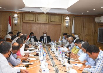 محافظ قنا يوجه بسرعة تنفيذ حملات إزالة التعديات على نهر النيل والأراضى الزراعية 29 - جريدة المساء