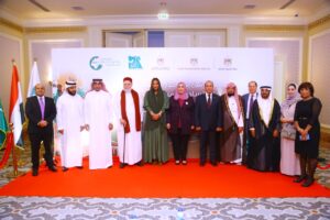 "القباج" توقع بروتوكول المرحلة السادسة لمشروع سُترة لبناء 1000 منزل للأسر الأولي بالرعاية 19 - جريدة المساء