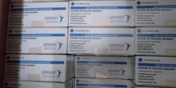 وزيرة الصحة: استقبال مليون و58 ألف جرعة من لقاح "جونسون أند جونسون" 2 - جريدة المساء وزيرة الصحة: استقبال مليون و58 ألف جرعة من لقاح "جونسون أند جونسون" 1 - جريدة المساء