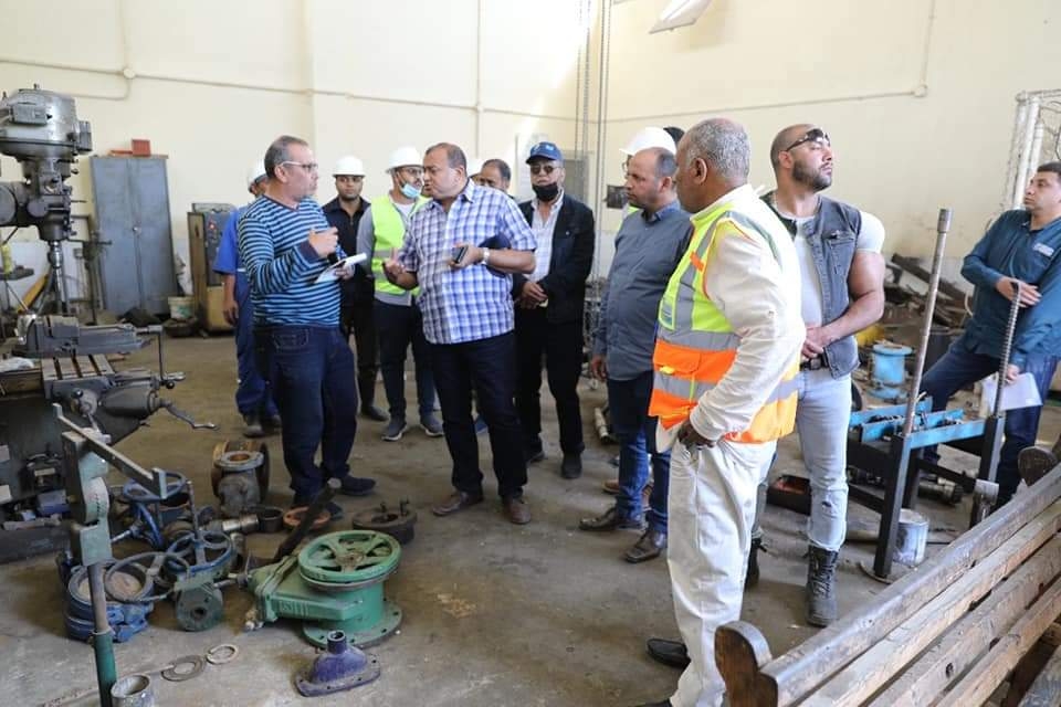 رئيس شركة مياه الشرب والصرف الصحى بالمنيا يتابع عمل المحطات 17 - جريدة المساء