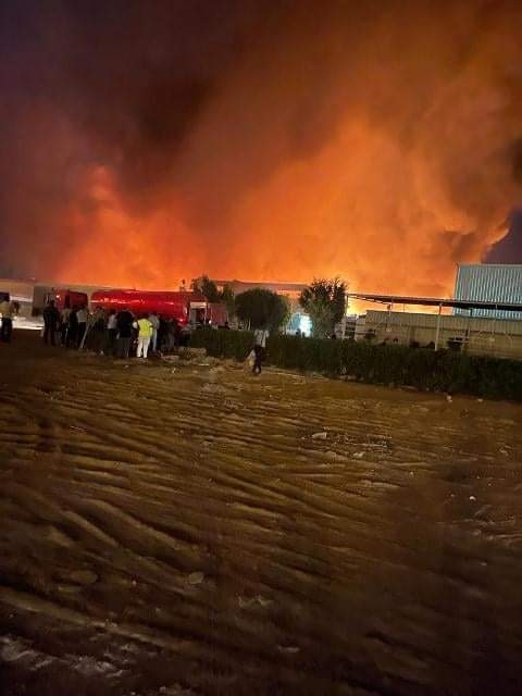 السيطرة على حريق مصنع الأدوات المنزلية بالعاشر من رمضان 17 - جريدة المساء
