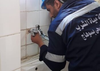 مياه سوهاج تنتهى من تركيب القطع الموفرة بجميع مقرات الشركة لترشيد استهلاك المياه 14 - جريدة المساء