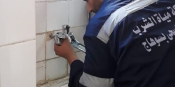 مياه سوهاج تنتهى من تركيب القطع الموفرة بجميع مقرات الشركة لترشيد استهلاك المياه 2 - جريدة المساء مياه سوهاج تنتهى من تركيب القطع الموفرة بجميع مقرات الشركة لترشيد استهلاك المياه 1 - جريدة المساء