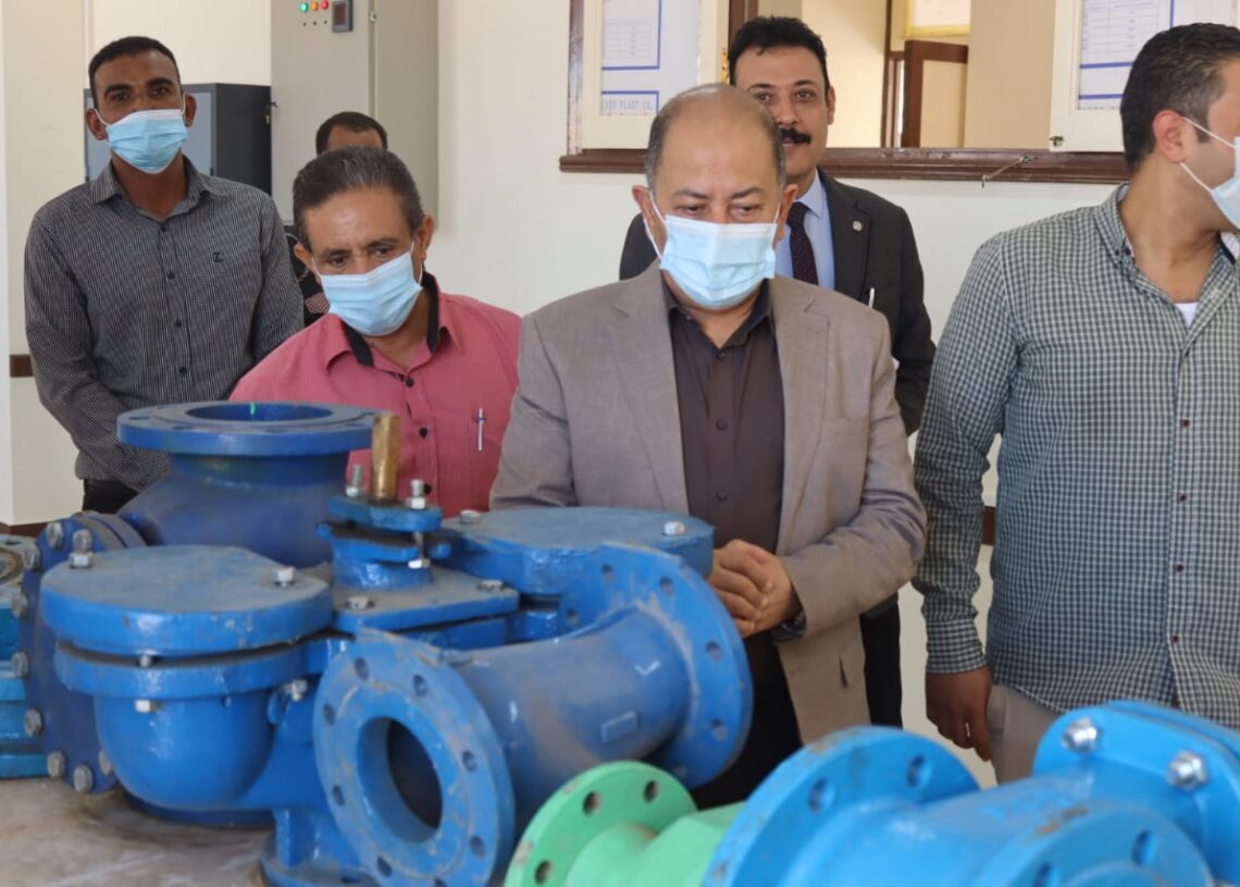 رئيس مياه أسيوط يتفقد أول مدرسة ثانوية فنية للصرف الصحى بالمحافظة 18 - جريدة المساء