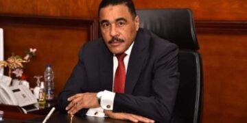 محافظ مطروح يقرر تسليم الكتب للتلاميذ دون التقيد بدفع المصروفات 1 - جريدة المساء