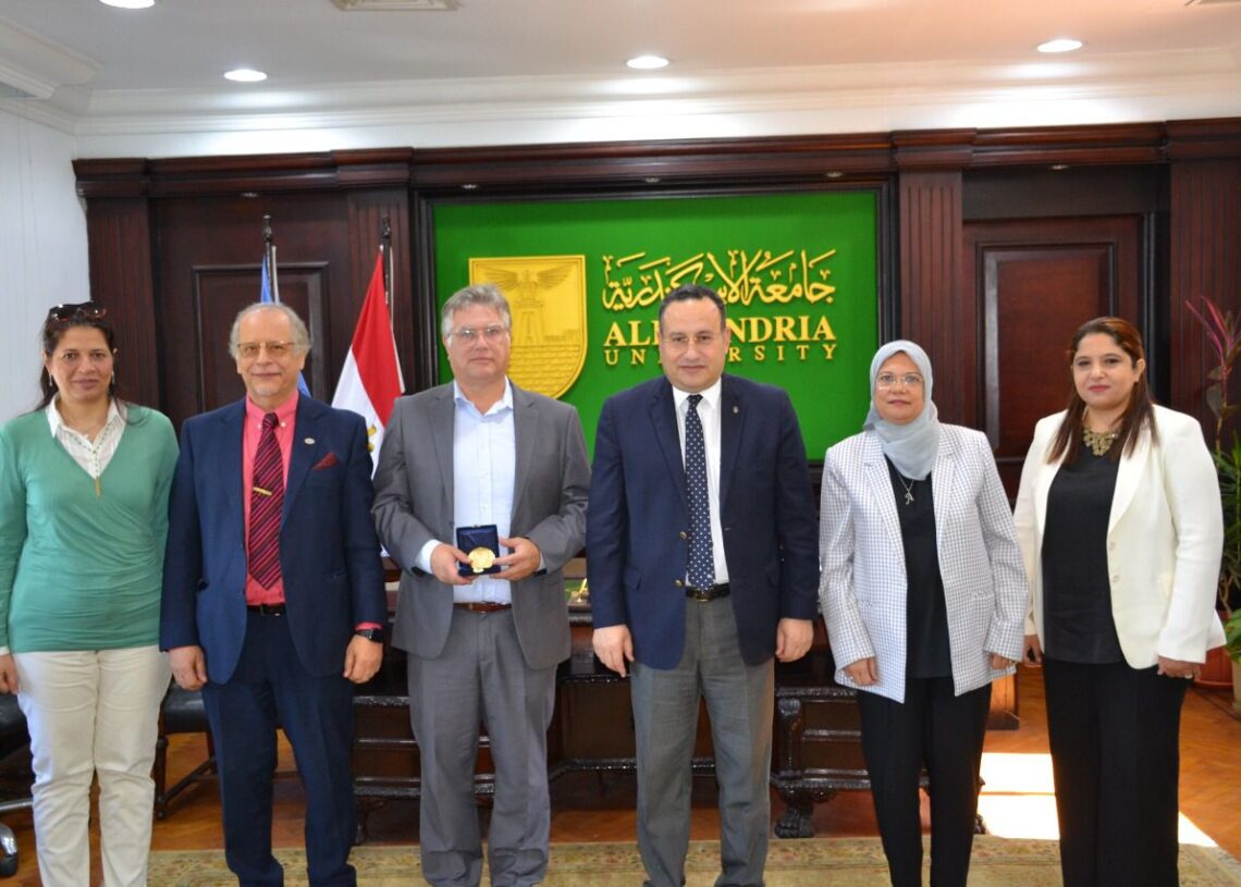 جامعة الإسكندرية تبحث سبل التعاون مع جامعة بوردو الفرنسية 16 - جريدة المساء