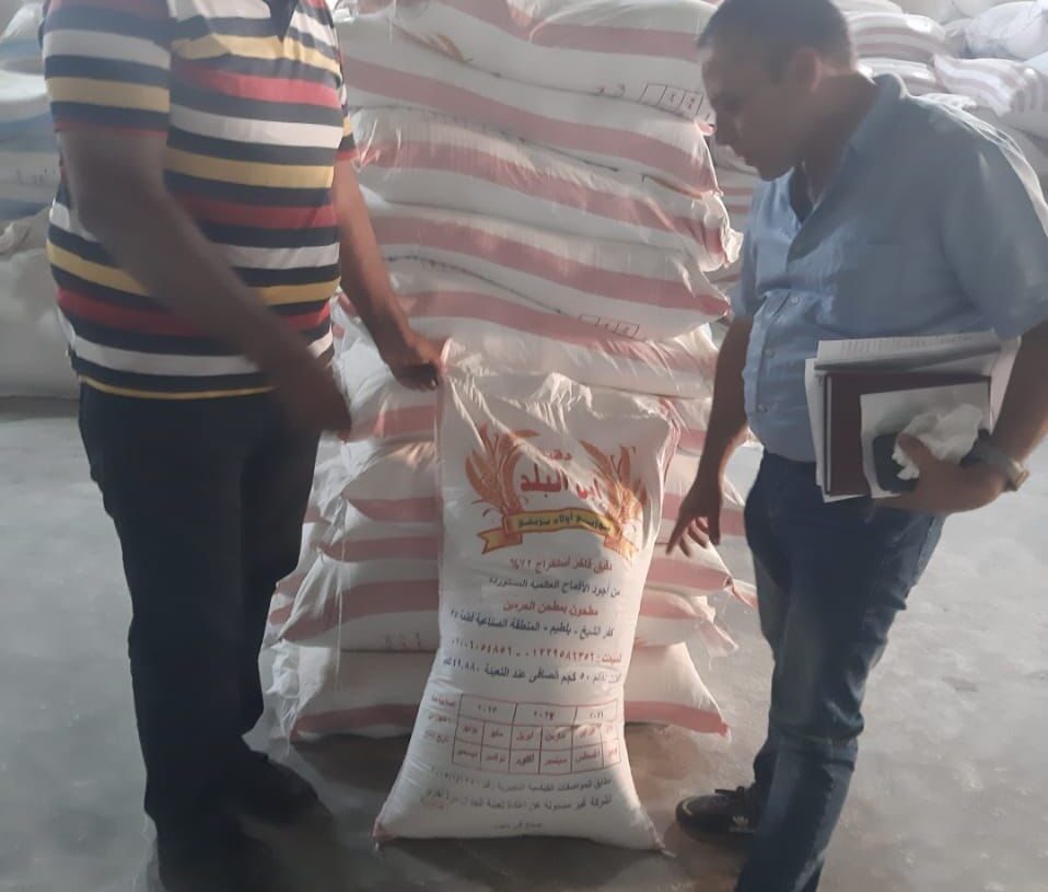 ضبط ١٣ طن دقيق مغشوش بمطحن بالاسكندرية 17 - جريدة المساء