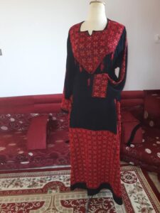 عرض مبهر للثوب السيناوي البدوي المطرز بمعرض أزياء تراثنا 26 - جريدة المساء