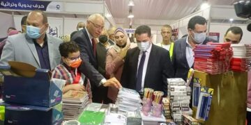 "مستقبل وطن" المنيا يفتتح معارض جديدة لبيع المستلزمات الدراسية بأسعار مخفضة 1 - جريدة المساء