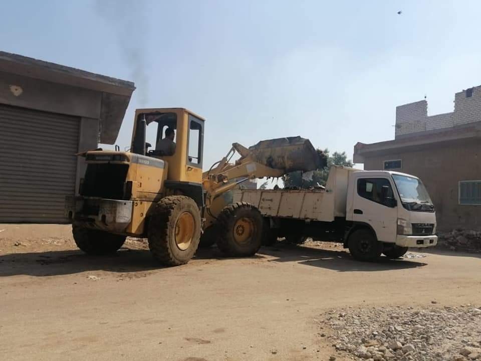رفع ٤٠ طن من المخلفات الصلبة والقمامة .. بالمنيا 18 - جريدة المساء