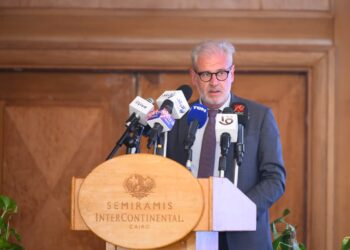 مدير الوكالة الإيطالية خلال مؤتمر التحويلات النقدية: إيطاليا استفادت من التجربة المصرية في مشروعات الجاليات الخارجية 35 - جريدة المساء