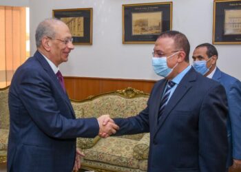 محافظ الإسكندرية يُهنئ رئيس محكمة استئناف الإسكندرية بالمنصب الجديد    33 - جريدة المساء