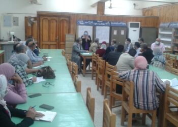 وكيل تعليم بني سويف يناقش مستهدفات الخطة التنفيذية 35 - جريدة المساء