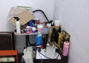 كريمات مضروبة تؤدى لتساقط الشعر وحرق فروة الرأس ..داخل شركة بالقاهرة 17 - جريدة المساء