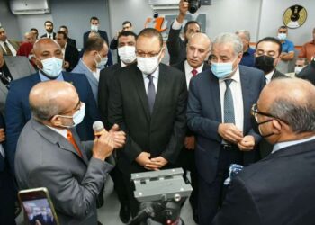 وزير التموين ومحافظ الشرقية يفتتحان المكتب النموذجي للخدمات بالزقازيق 17 - جريدة المساء