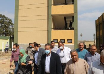 محافظ المنوفية يتفقد شارع مصر ومدرسة عزبة كوم الضبع الابتدائية ومركز تلقى اللقاح .. بالباجور 19 - جريدة المساء
