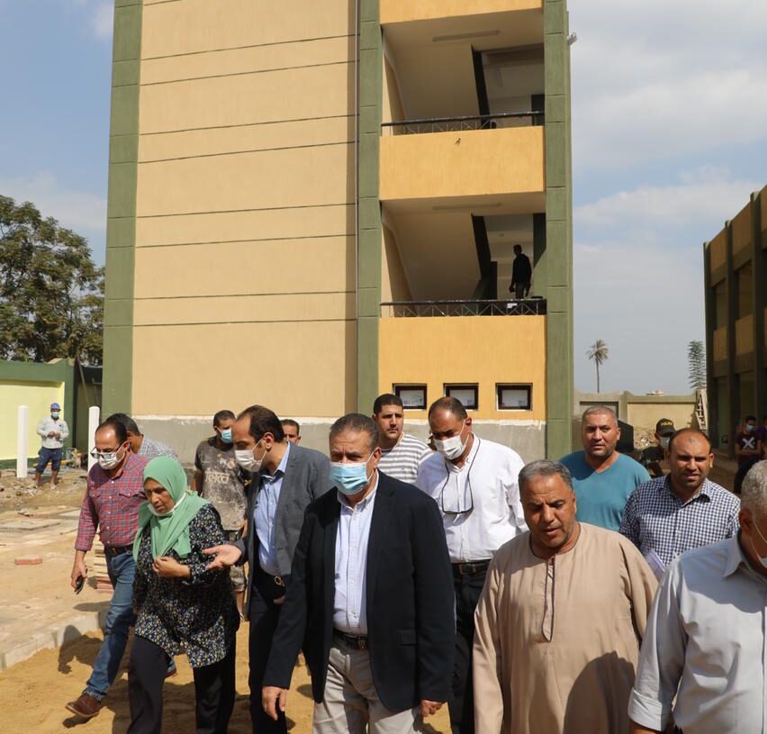 محافظ المنوفية يتفقد شارع مصر ومدرسة عزبة كوم الضبع الابتدائية ومركز تلقى اللقاح .. بالباجور 19 - جريدة المساء