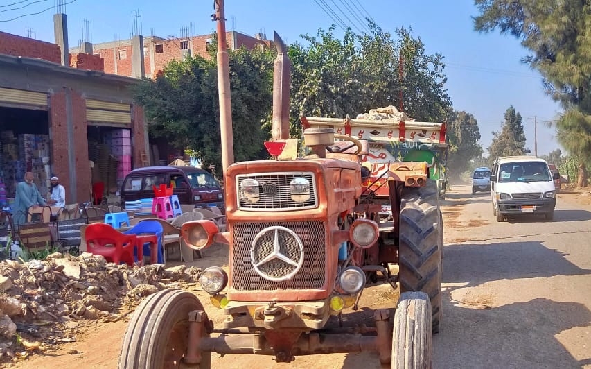 ضبط جرار زراعى ألقى نواتج الهدم بأشمون 19 - جريدة المساء