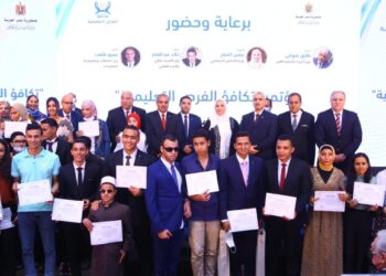 الأورمان والجمعية الشرعية: 1000 لاب توب للطلاب المكفوفين.. و 1000 جنيه شهريًا للطلاب الفائقين 15 - جريدة المساء