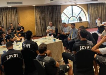 وزير الرياضة يلتقى مع لاعبى منتخب مصر قبل مواجهة ليبيا"صور" 24 - جريدة المساء