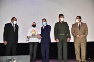 محافظ الغربية يكرم 48 من أسر شهداء الجيش والشرطة فى احتفالات أكتوبر والعيد القومي للمحافظة 22 - جريدة المساء