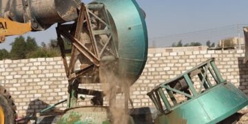 إزالة ٢٠ حالة تعد على أملاك الدولة بقوص ضمن المرحلة الثانية من الموجة ال ١٨ 1 - جريدة المساء