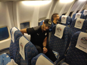 بالصور .. منتخبنا يعود للقاهرة بعد الفوز على ليبيا 26 - جريدة المساء بالصور .. منتخبنا يعود للقاهرة بعد الفوز على ليبيا 25 - جريدة المساء