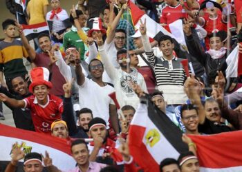 انفراد ..اتحاد الكرة يطلب حضور 30 ألفا في مباراة مصر و الجابون 17 - جريدة المساء