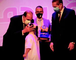 محافظ الغربية يكرم 48 من أسر شهداء الجيش والشرطة فى احتفالات أكتوبر والعيد القومي للمحافظة 20 - جريدة المساء