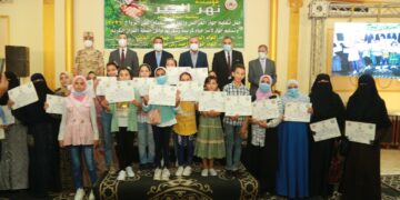محافظ كفر الشيخ ونائبه ومدير العاصمة الادارية يكرمون حفظة القرآن الكريم ويوزعون تجهيزات العرائس 2 - جريدة المساء محافظ كفر الشيخ ونائبه ومدير العاصمة الادارية يكرمون حفظة القرآن الكريم ويوزعون تجهيزات العرائس 1 - جريدة المساء