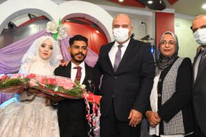 بالصور .. محافظ قنا وكيلًا عن فتاة يتيمة أثناء عقد قرانها 27 - جريدة المساء