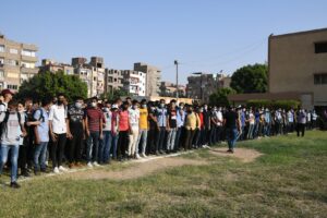 نائب محافظ قنا يشهد طابور الصباح وتحية العلم بمدرسة الشهيد عبد المنعم رياض الثانوية العسكرية 41 - جريدة المساء