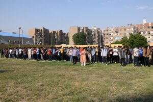 نائب محافظ قنا يشهد طابور الصباح وتحية العلم بمدرسة الشهيد عبد المنعم رياض الثانوية العسكرية 23 - جريدة المساء