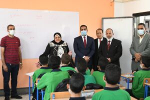 نائب محافظ قنا يشهد طابور الصباح وتحية العلم بمدرسة الشهيد عبد المنعم رياض الثانوية العسكرية 69 - جريدة المساء