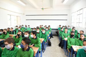 نائب محافظ قنا يشهد طابور الصباح وتحية العلم بمدرسة الشهيد عبد المنعم رياض الثانوية العسكرية 61 - جريدة المساء