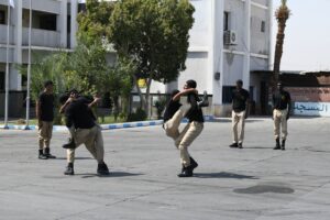 نائب محافظ قنا يشهد سيناريو المحاكاة الفعلية لمحاولة إحباط هجوم إرهابى على مستودع وقود 23 - جريدة المساء