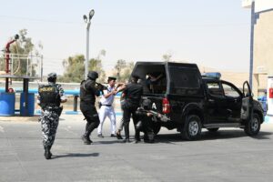 نائب محافظ قنا يشهد سيناريو المحاكاة الفعلية لمحاولة إحباط هجوم إرهابى على مستودع وقود 57 - جريدة المساء