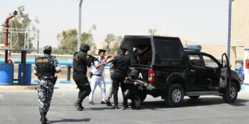 نائب محافظ قنا يشهد سيناريو المحاكاة الفعلية لمحاولة إحباط هجوم إرهابى على مستودع وقود 1 - جريدة المساء