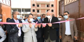 محافظ قنا يفتتح مدرسة "الجمهورية الجديدة" الثانوية 1 - جريدة المساء