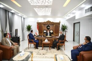 محافظ قنا يستقبل مساعد وزير التضامن الاجتماعى لمتابعة الموقف النهائى لافتتاح أول مركز لعلاج الإدمان بالمحافظة 23 - جريدة المساء