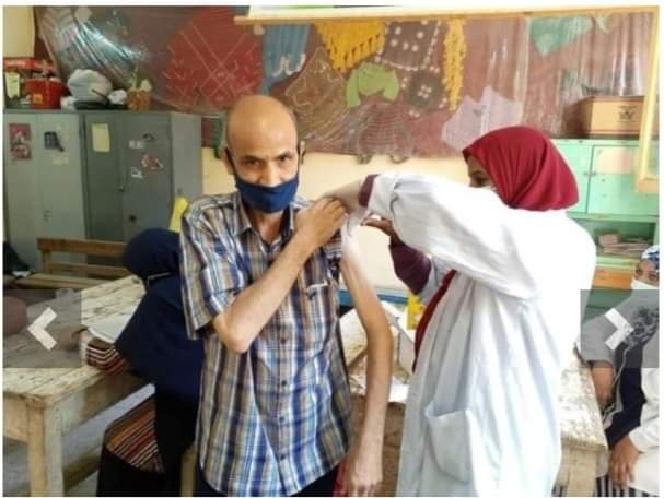 الانتهاء من تطعيم الفئات المستهدفة .. والعمل بنظام الفترتين بمدارس قنا لتحقيق التباعد بين الطلاب 19 - جريدة المساء