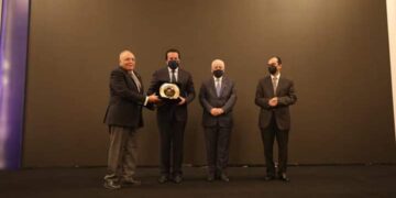 وزيرا التعليم العالي والتربية والتعليم يشهدان احتفالية تكريم الجامعات المصرية المتميزة في النشر الدولي 2 - جريدة المساء وزيرا التعليم العالي والتربية والتعليم يشهدان احتفالية تكريم الجامعات المصرية المتميزة في النشر الدولي 1 - جريدة المساء