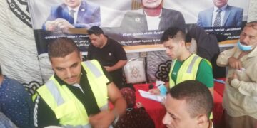 الكشف على ٤٣٩ مريضا وتطعيم ٣٥٠ مواطنا بلقاح كورونا في قافلة طبية مجانية بمليج شبين الكوم 1 - جريدة المساء