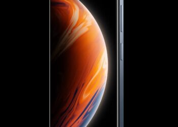 بشراكة عالمية مع مرصد جرينيتش الملكي في لندن .. اصدار اول هاتف  مستوحى من الفضاء بكاميرا تلسكوبية 18 - جريدة المساء