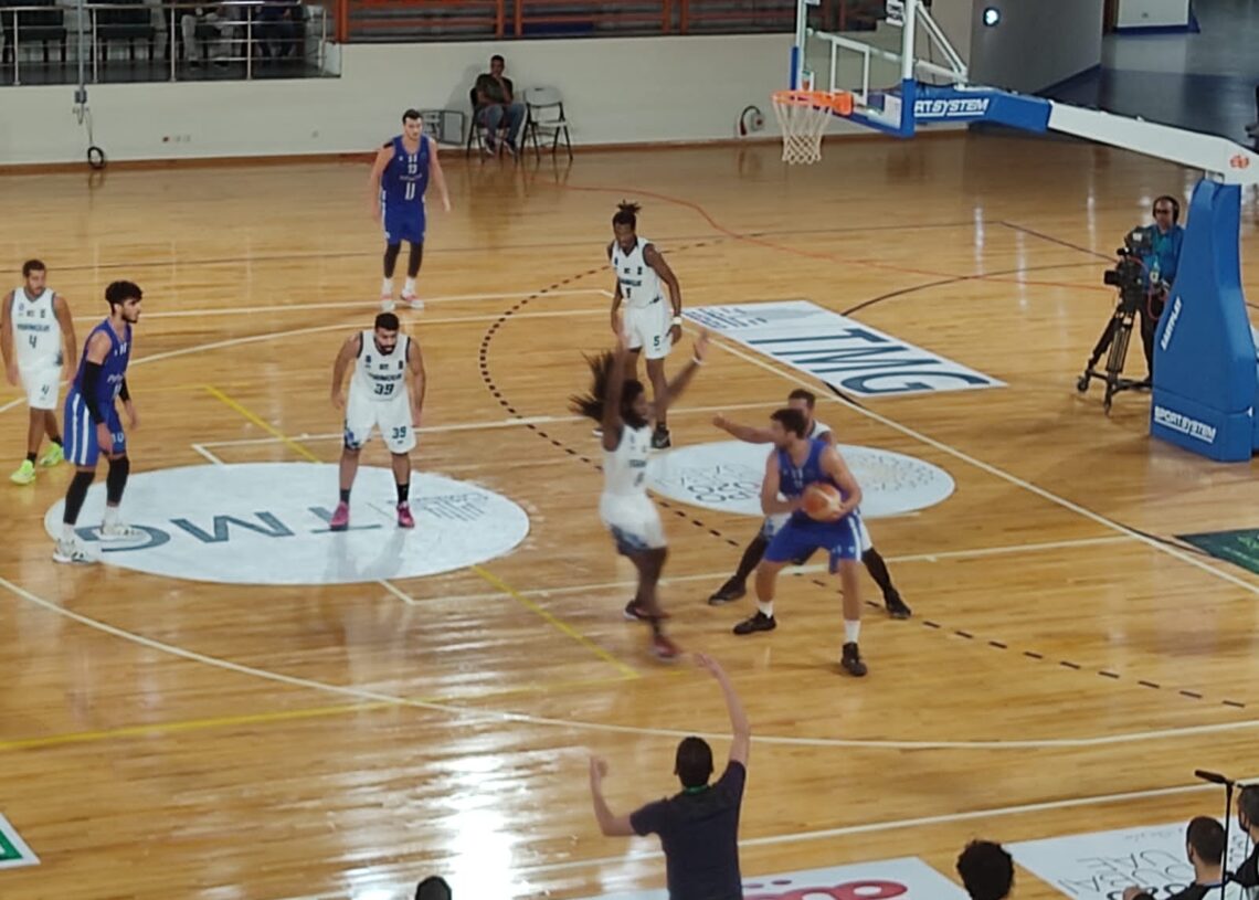 المدير الفني لليرموك الكويتي: سعيد بتسجيل فريقي ٦٥ نقطة رغم الخسارة من الزهراء 20 - جريدة المساء المدير الفني لليرموك الكويتي: سعيد بتسجيل فريقي ٦٥ نقطة رغم الخسارة من الزهراء 19 - جريدة المساء