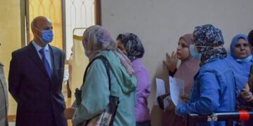 وكيل وزارة الصحة بالشرقية يتابع تطعيم المواطنين والمسافرين بلقاح كورونا 1 - جريدة المساء