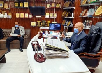 وكيل وزارة الصحة بالشرقية يجتمع بمديري الإدارات لمناقشة الخطة اليومية لتطعيم المواطنين بلقاح كورونا 35 - جريدة المساء