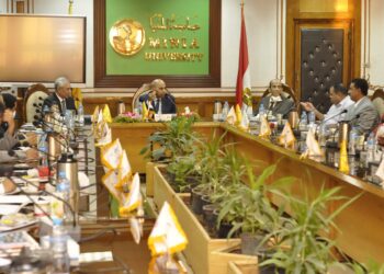 تفعيل الكتاب الالكترونى بكليات جامعة المنيا 15 - جريدة المساء