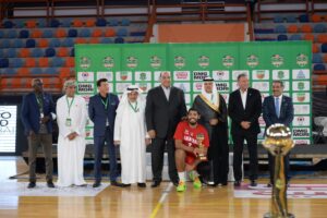 إسماعيل أحمد يفوز بكأس أكثر لاعب حصل وشارك بالبطولة العربية للأندية ...و"إيهاب أمين" أفضل لاعب بالبطولة 20 - جريدة المساء إسماعيل أحمد يفوز بكأس أكثر لاعب حصل وشارك بالبطولة العربية للأندية ...و"إيهاب أمين" أفضل لاعب بالبطولة 19 - جريدة المساء